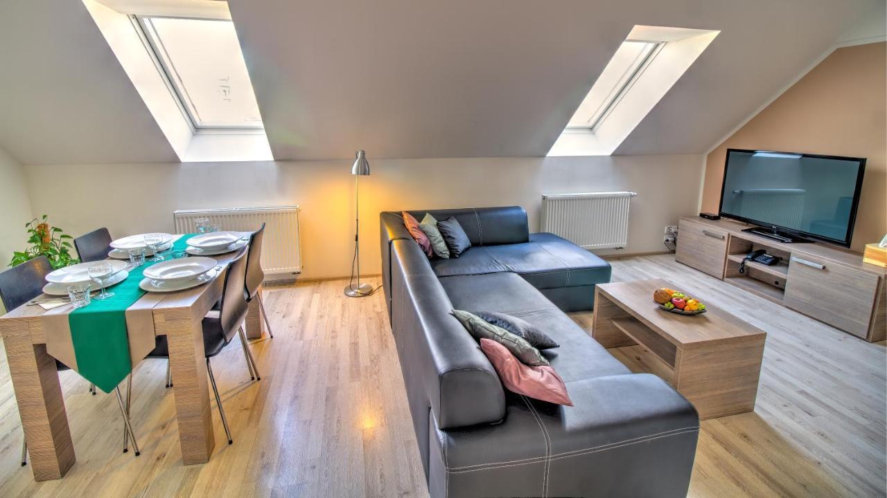 Boromeum Residence Hradec Kralove Luaran gambar