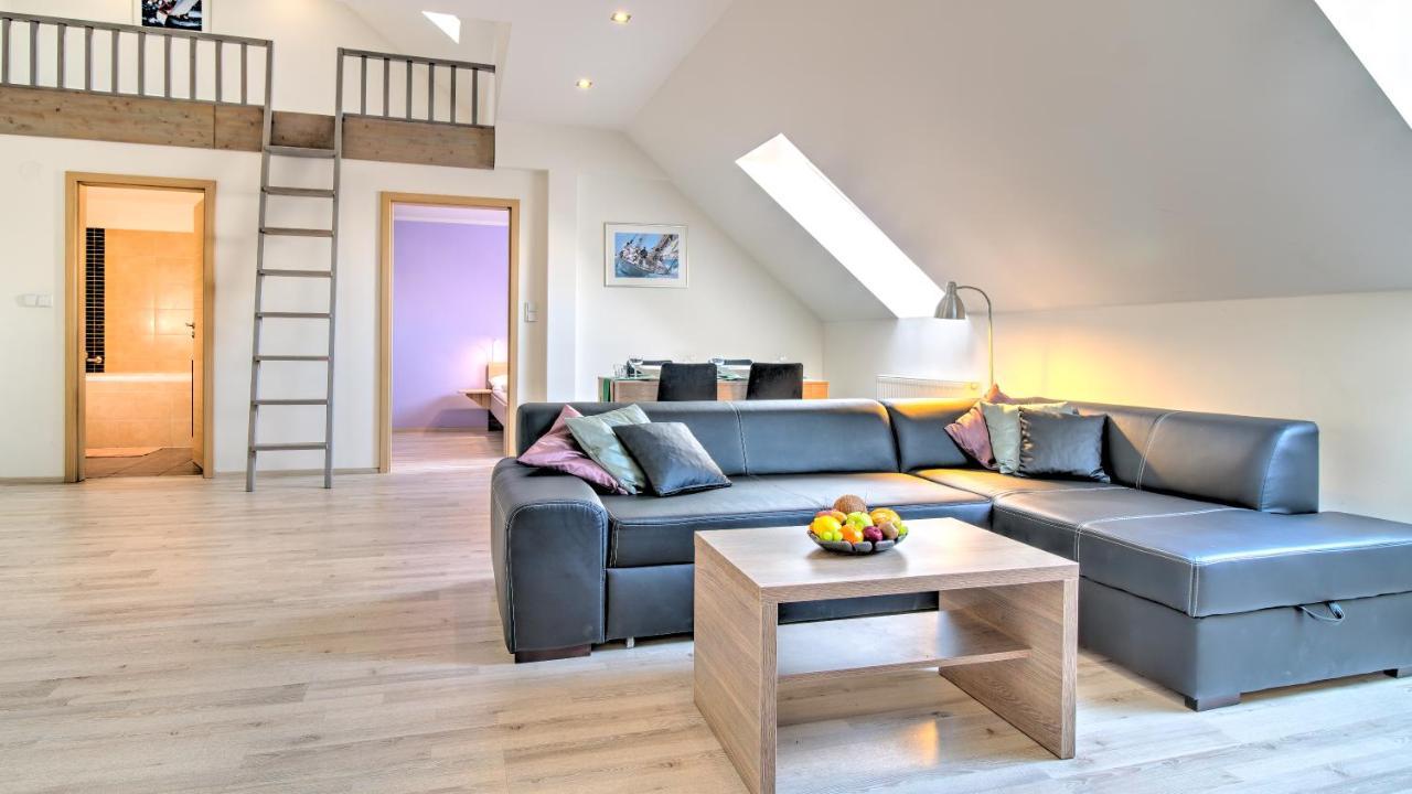 Boromeum Residence Hradec Kralove Luaran gambar